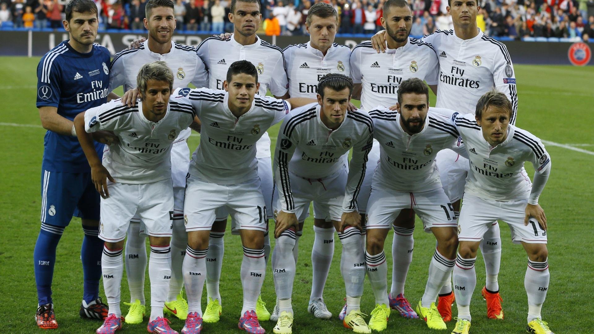 德甲赛季最佳阵容公布，拜仁五人入选，2021赛季德甲最佳球员