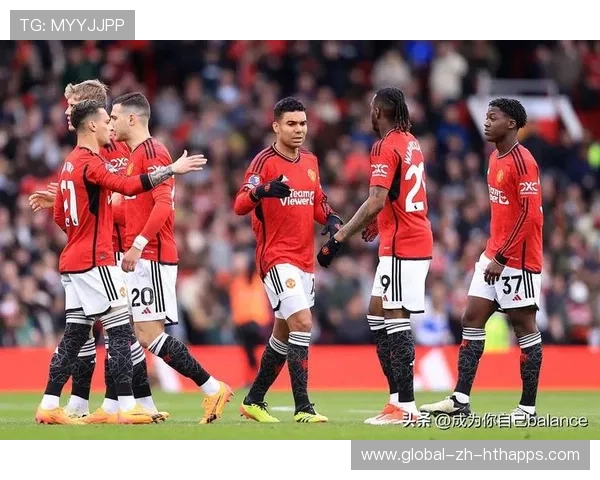 曼联两大争议判罚引讨论绝平背后仍有隐患,曼联绝杀出线 曼联两大争议判罚引讨论绝平背后仍有隐患,曼联绝杀出线