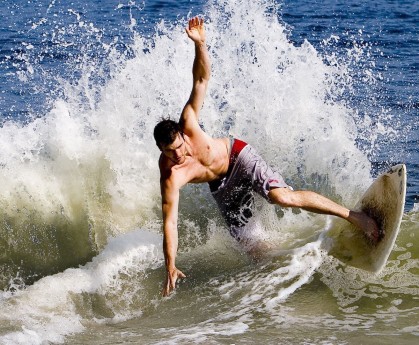 华体会体育官方在线-中国男篮用行动诠释中国力量，中国男篮燃动十年全程
