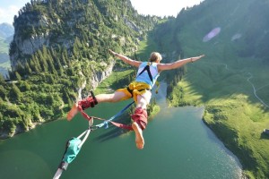 华体会在线登录-中国男篮坚定信念奋勇前行，谈中国男篮