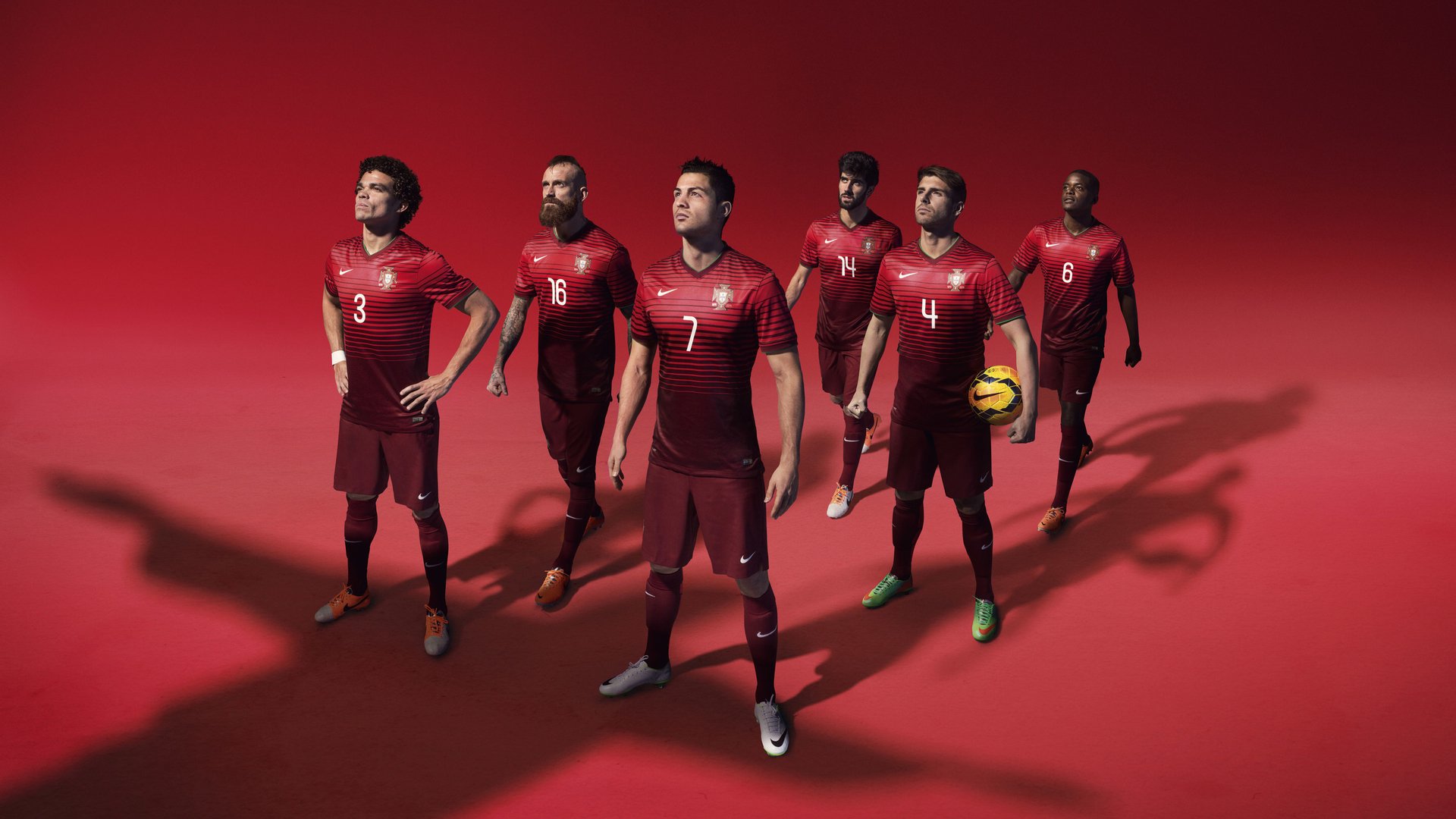 欧冠名宿点评本届赛事战术发展方向，欧冠经典战役